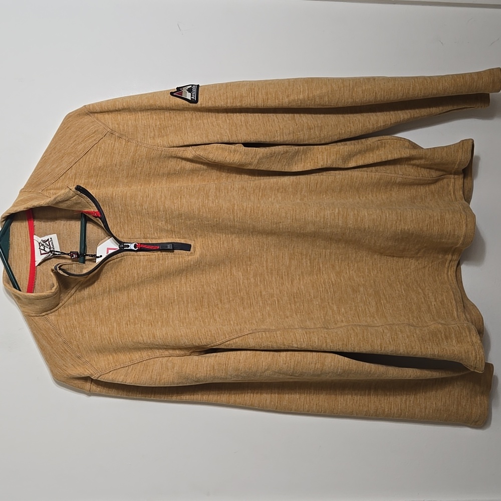 NWT Avalanche 1/4 Zip Pullover